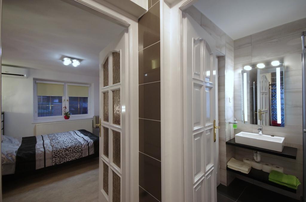 Regina Delux Apartman Gyula Exterior foto